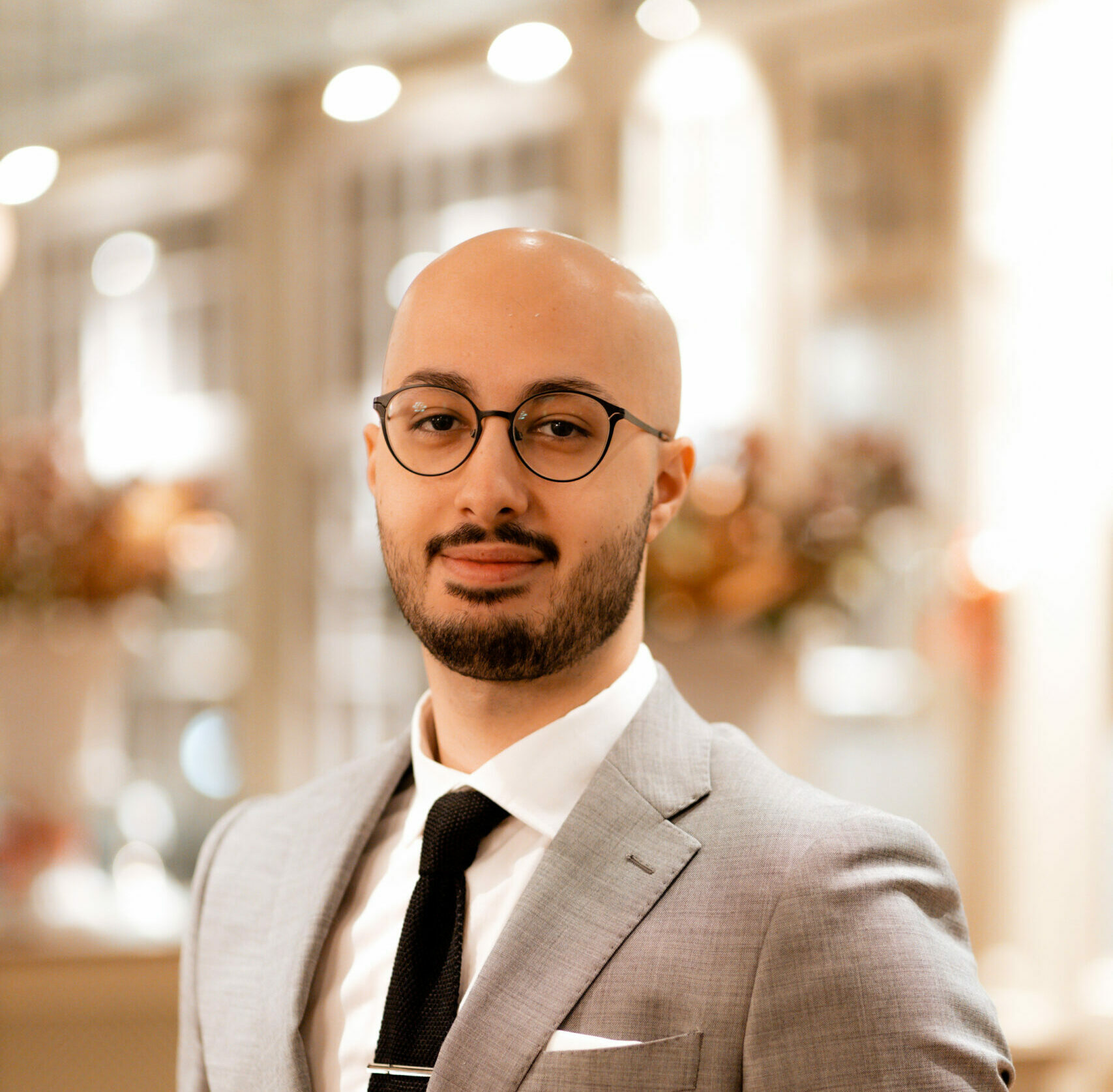 Ismael Hamoudi, vinnare av Karriärstipendiet 2022, får del av miljonstipendie